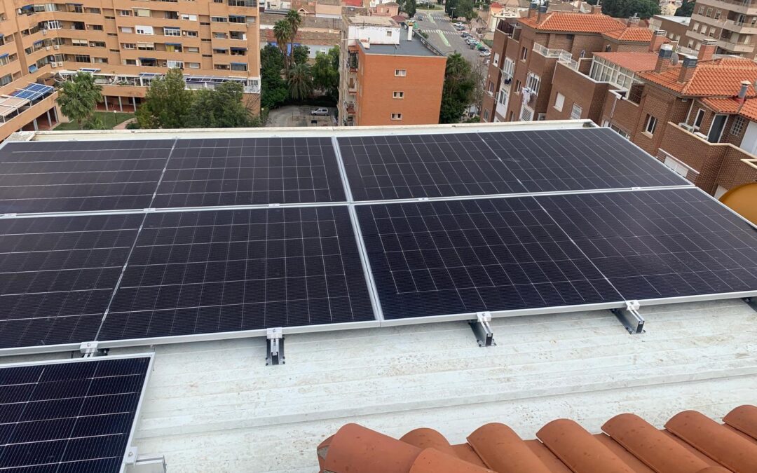 Instalación fotovoltaica residencial de 5 kW con almacenamiento