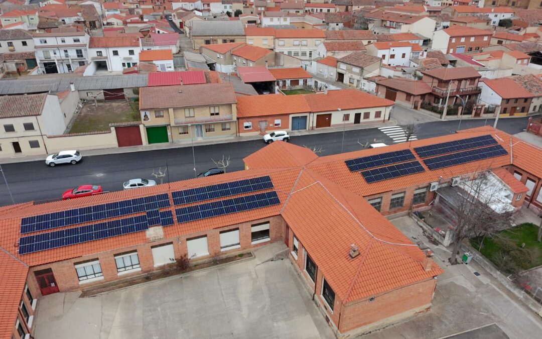 Instalaciones solares en edificios públicos del municipio de Coreses (Zamora)