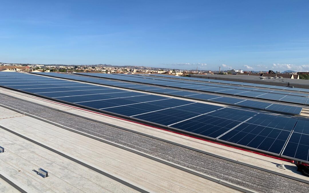 Comunidad energética con planta solar de 100 kW en instalaciones deportivas municipales de Ceutí