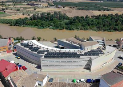 Instalación solar de autoconsumo con excedentes – Residencia de mayores de Sástago (Zaragoza)