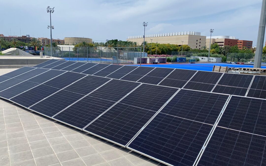 Instalación fotovoltaica  de 15 kWn para autoconsumo en el club de Hockey Tarongers (Valencia)