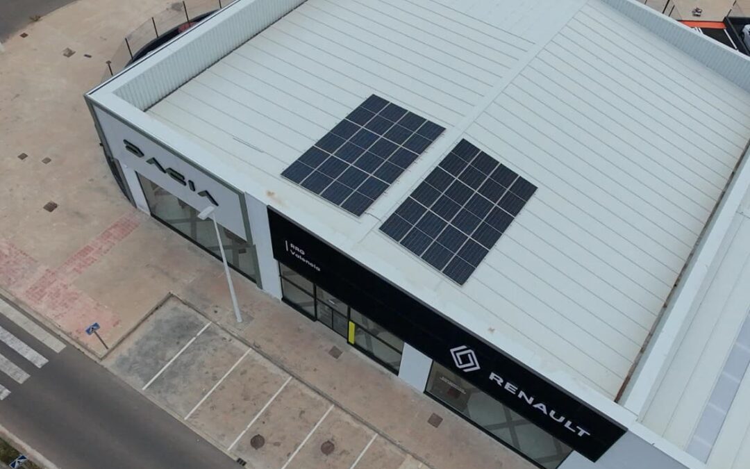 Planta fotovoltaica de autoconsumo de 15 kWn en las instalaciones de Renault Puerto de Sagunto