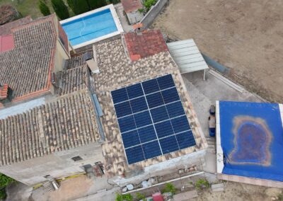 Instalación solar fotovoltaica residencial de 5 kWn con almacenamiento