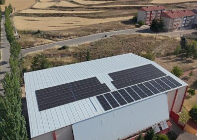 Instalación solar de autoconsumo con excedentes en Escucha (Teruel)